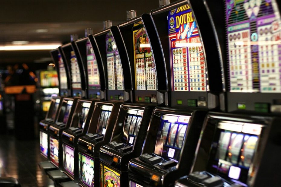 Characteristics of VLT and Slot Machines
